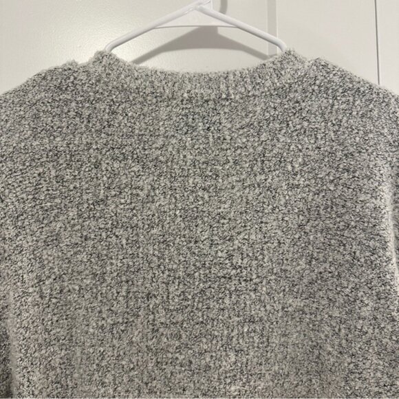 Old Navy Grey Knit Pullover Crewneck Sweater Size Small Women’s - Picture 8 of 10